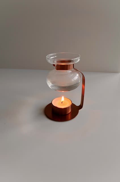 SEES company diffuuseri kupari kinto kynttilä tuikku metalli aroma diffuser oil warmer finland